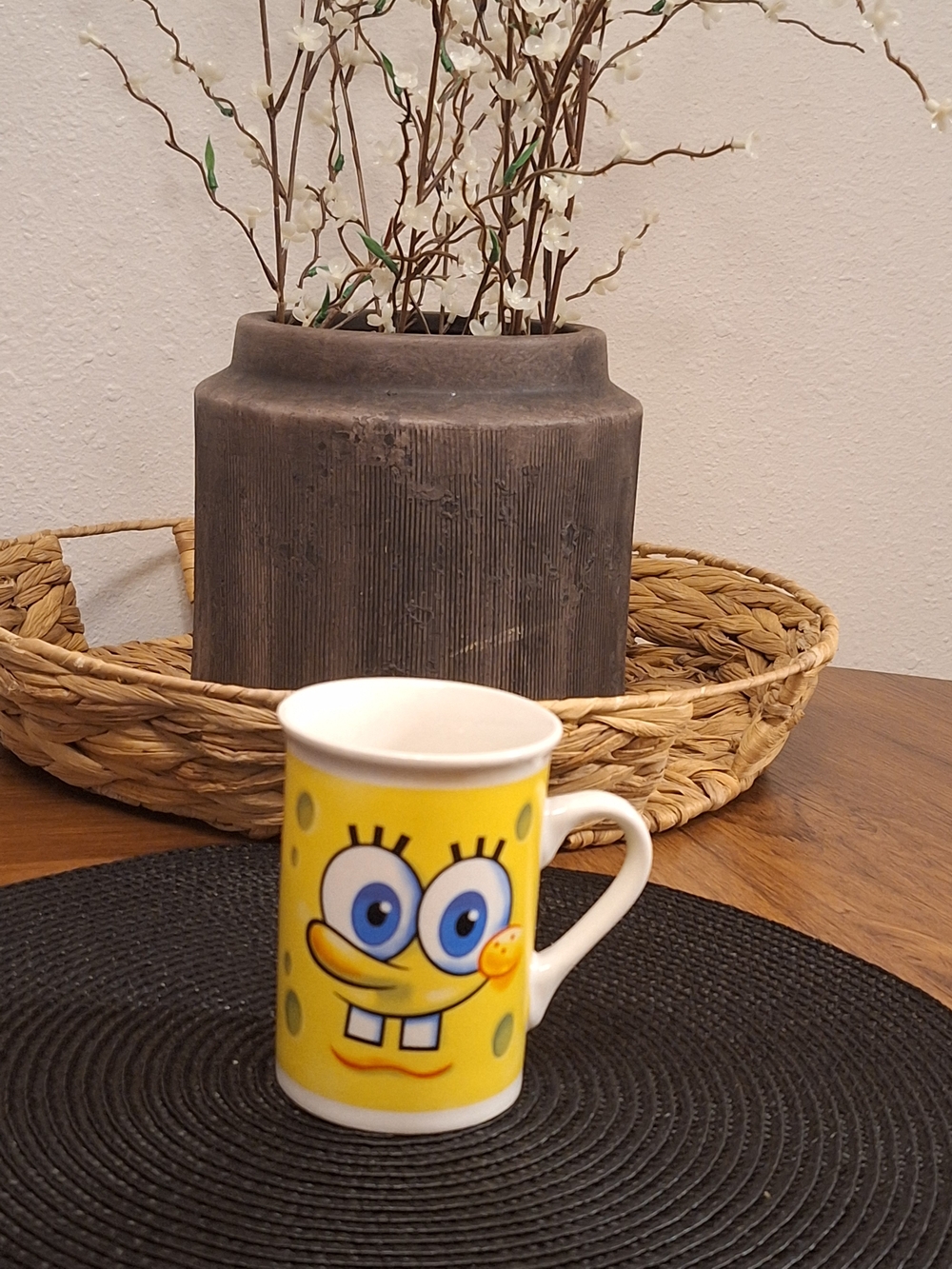 2011 SpongeBob SquarePants Ceramic Coffee Mug Viacom MTL Toys Yellow Face Mug